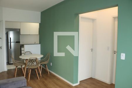 Sala de apartamento para alugar com 2 quartos, 58m² em Jardim Marilu, Cotia