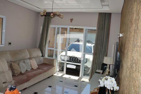 Sala de casa para alugar com 3 quartos, 10m² em Jardim do Engenho, Cotia