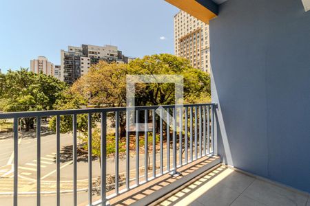 Varanda de kitnet/studio para alugar com 1 quarto, 33m² em República, São Paulo