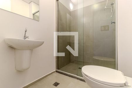 Banheiro de kitnet/studio para alugar com 1 quarto, 33m² em República, São Paulo