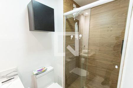 Banheiro de kitnet/studio para alugar com 1 quarto, 41m² em Cambuci, São Paulo