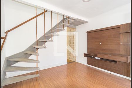 Sala de casa para alugar com 2 quartos, 140m² em Vila Prudente, São Paulo