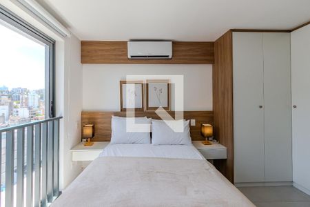 Sala/Quarto de kitnet/studio para alugar com 1 quarto, 30m² em Auxiliadora, Porto Alegre