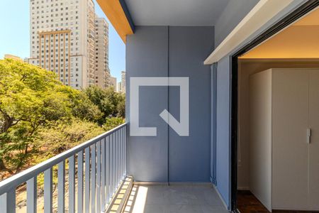 Varanda de kitnet/studio para alugar com 1 quarto, 33m² em República, São Paulo