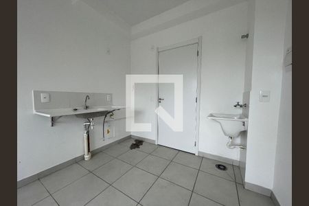 Sala/Cozinha de apartamento para alugar com 2 quartos, 32m² em Jardim Celeste, São Paulo