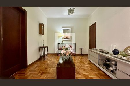 Sala  de casa à venda com 4 quartos, 446m² em Carlos Prates, Belo Horizonte