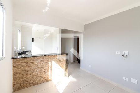 Sala de apartamento para alugar com 2 quartos, 65m² em Nova Mirim, Praia Grande