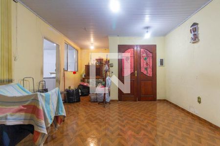 Casa 1: Sala de casa para alugar com 4 quartos, 206m² em Vila Ré, São Paulo