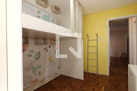 Quarto 1 de apartamento para alugar com 2 quartos, 72m² em Vila Ipiranga, Porto Alegre