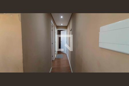 Corredor de apartamento para alugar com 2 quartos, 42m² em Jardim Boa Vista, Osasco