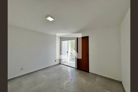 Suíte de casa de condomínio à venda com 3 quartos, 88m² em Vargem Pequena, Rio de Janeiro