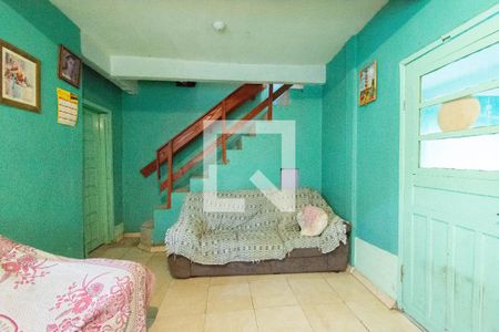 Casa à venda com 4 quartos, 60m² em Estância Velha, Canoas