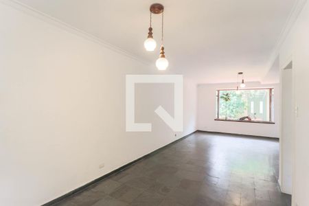 Sala de casa à venda com 3 quartos, 178m² em Vila Cordeiro, São Paulo