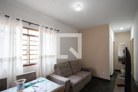 Sala de apartamento à venda com 3 quartos, 56m² em Serrano, Belo Horizonte