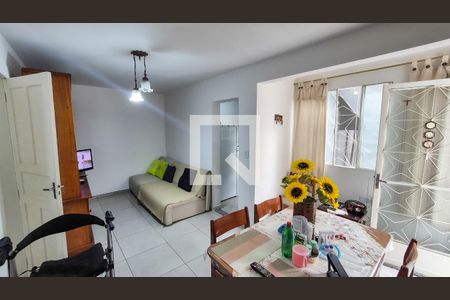Sala de casa para alugar com 3 quartos, 75m² em Penha, Rio de Janeiro