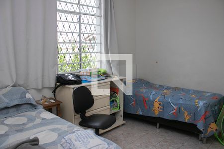 Casa à venda com 3 quartos, 280m² em Santa Cruz, Belo Horizonte