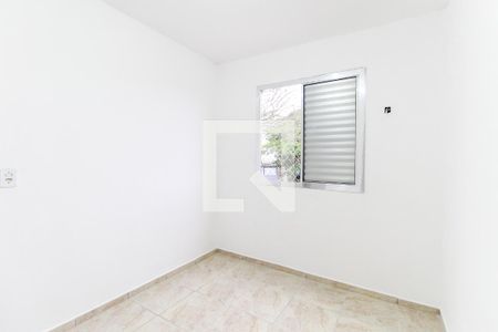 Quarto 1 de apartamento para alugar com 3 quartos, 56m² em Conjunto Residencial José Bonifácio, São Paulo