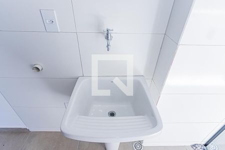 Sala, cozinha e área de serviço de apartamento à venda com 2 quartos, 42m² em Freguesia do Ó, São Paulo