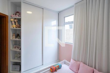 Quarto 1 de apartamento para alugar com 3 quartos, 123m² em Castelo, Belo Horizonte
