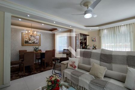 Sala de casa de condomínio para alugar com 3 quartos, 366m² em Taquara, Rio de Janeiro