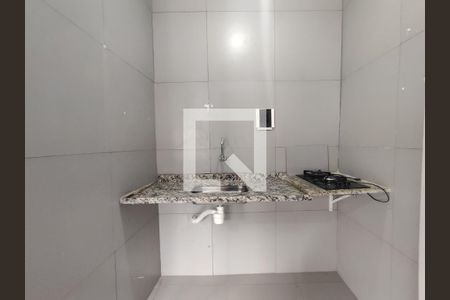 Sala/Quarto/Cozinha de kitnet/studio para alugar com 1 quarto, 25m² em Vargem Pequena, Rio de Janeiro