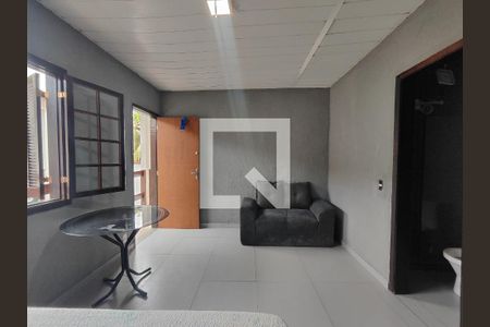 Studio de kitnet/studio para alugar com 1 quarto, 25m² em Vargem Pequena, Rio de Janeiro