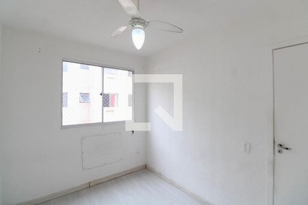 Quarto 1 de apartamento para alugar com 2 quartos, 40m² em Cosmos, Rio de Janeiro