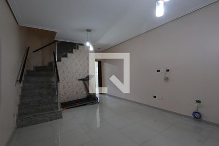 Sala de casa para alugar com 2 quartos, 96m² em Jardim Egle, São Paulo