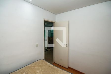 Quarto 1 de apartamento para alugar com 2 quartos, 44m² em Itatiaia, Belo Horizonte