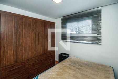 Quarto 1 de apartamento para alugar com 2 quartos, 44m² em Itatiaia, Belo Horizonte