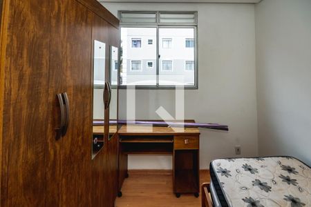 Quarto 2 de apartamento para alugar com 2 quartos, 44m² em Itatiaia, Belo Horizonte