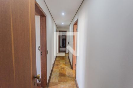 Corredor de apartamento à venda com 5 quartos, 217m² em Cruzeiro, Belo Horizonte