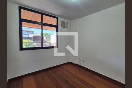 Quarto  de apartamento à venda com 2 quartos, 108m² em Recreio dos Bandeirantes, Rio de Janeiro