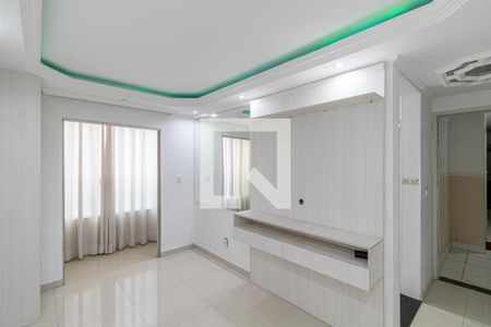 Sala de apartamento para alugar com 2 quartos, 47m² em Jardim Santa Teresinha, São Paulo