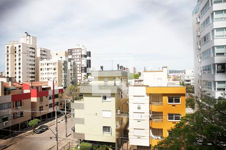 Sala Vista de apartamento à venda com 3 quartos, 84m² em Jardim Botânico, Porto Alegre