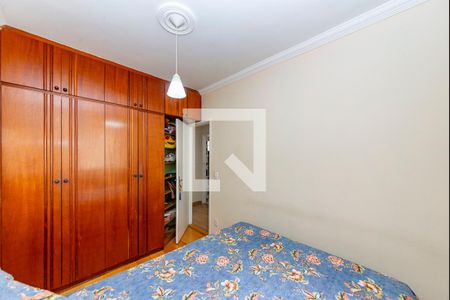 Quarto 1 de apartamento para alugar com 2 quartos, 53m² em Padre Eustáquio, Belo Horizonte