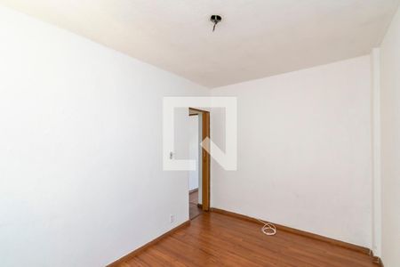 Quarto 2 de apartamento para alugar com 2 quartos, 60m² em Olaria, Rio de Janeiro