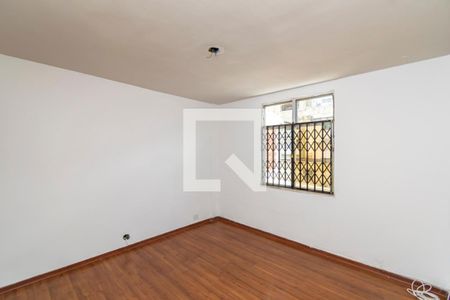 Sala de apartamento para alugar com 2 quartos, 60m² em Olaria, Rio de Janeiro