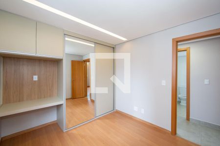 QUARTO1 de apartamento para alugar com 2 quartos, 63m² em São Pedro, Belo Horizonte