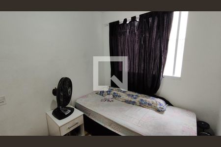 Quarto 2 de apartamento para alugar com 2 quartos, 50m² em Jardim das Oliveiras, Itaquaquecetuba