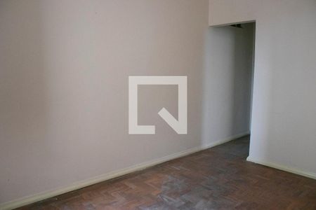 Casa à venda com 5 quartos, 260m² em Santa Efigênia, Belo Horizonte