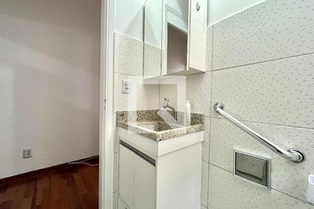Lavabo de casa para alugar com 2 quartos, 125m² em Parque Jabaquara, São Paulo