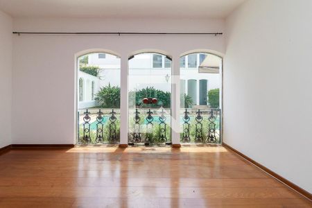 Sala de casa para alugar com 4 quartos, 588m² em Granja Julieta, São Paulo