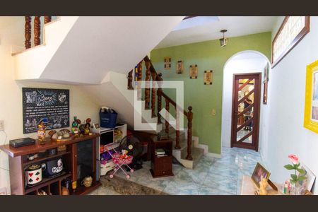 Casa à venda com 3 quartos, 360m² em Piratininga, Niterói