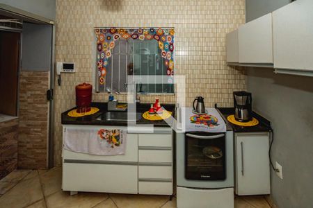 Casa à venda com 8 quartos, 420m² em Santa Mônica, Belo Horizonte