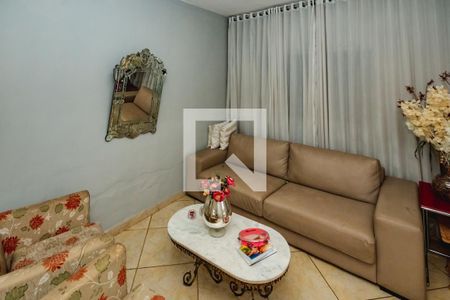 Casa à venda com 8 quartos, 420m² em Santa Mônica, Belo Horizonte