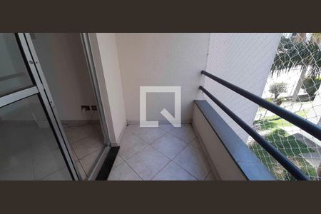 Sacada da Sala de apartamento para alugar com 2 quartos, 54m² em Bandeiras, Osasco