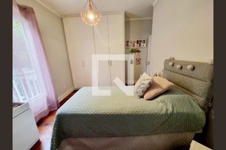 Casa de Condomínio à venda com 3 quartos, 338m² em Chácara Monte Alegre, São Paulo