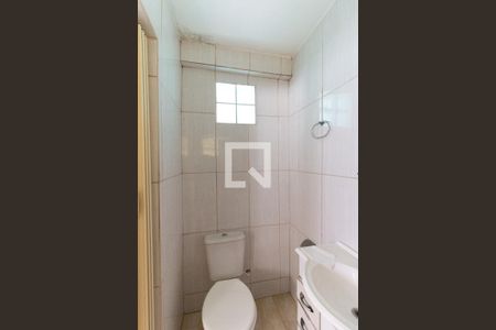 Banheiro da Casa 1 de casa para alugar com 2 quartos, 199m² em Vila Caraguata, São Paulo