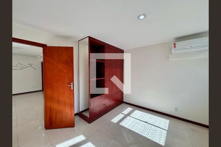 Quarto 1 de apartamento para alugar com 2 quartos, 70m² em Copacabana, Rio de Janeiro